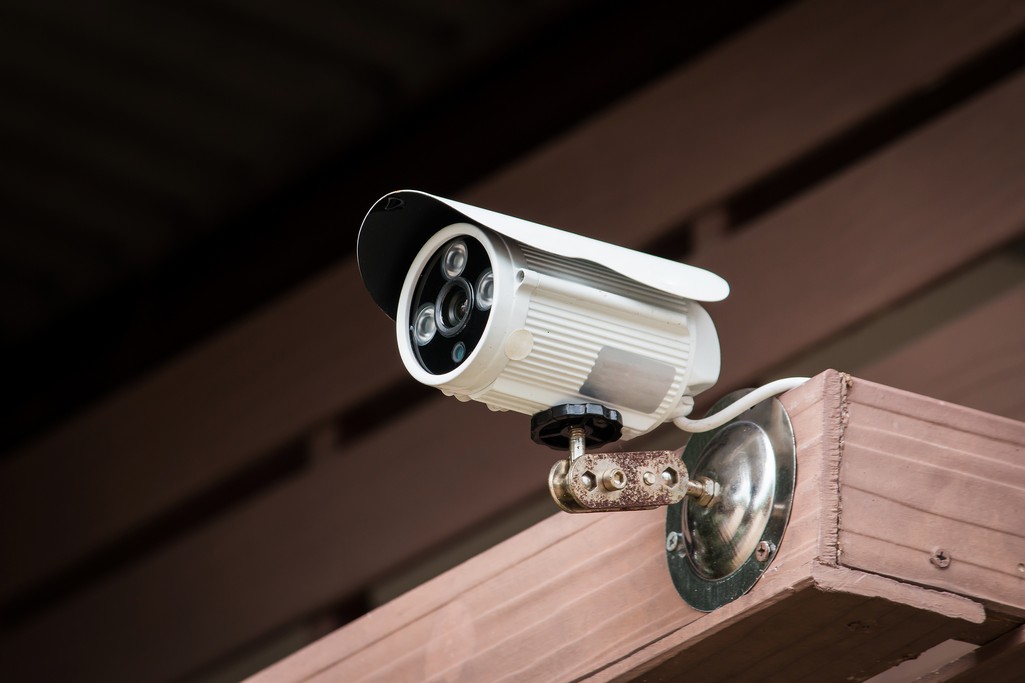 安全意識漸漸提高，在企業中更需要高標準的安全性，因此監視器一直都是企業內不可或缺的監控工具